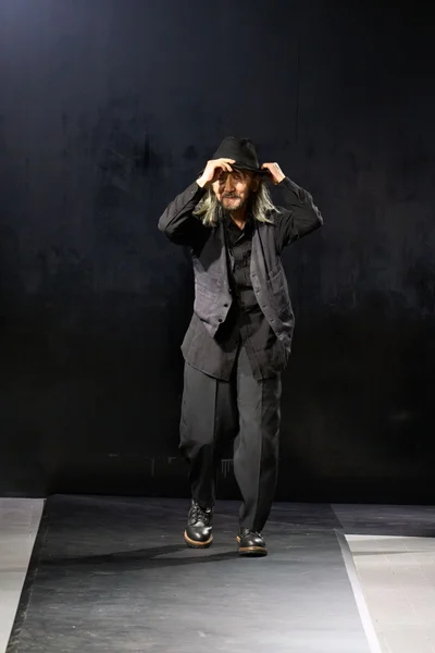 Look 38
